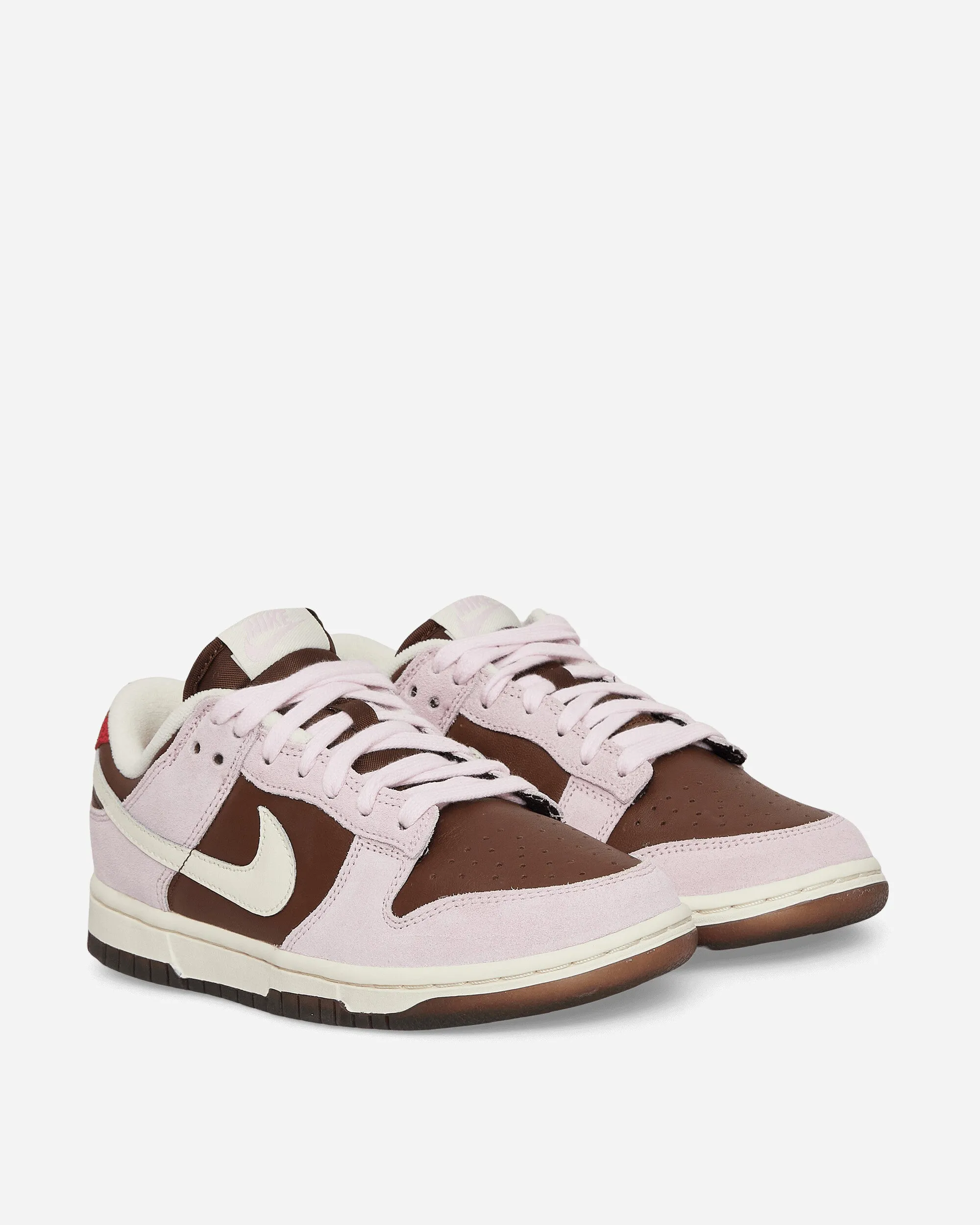 Women's Dunk Low Sneakers Cacao Wow / Pink Foam Bold Neon Secure fit