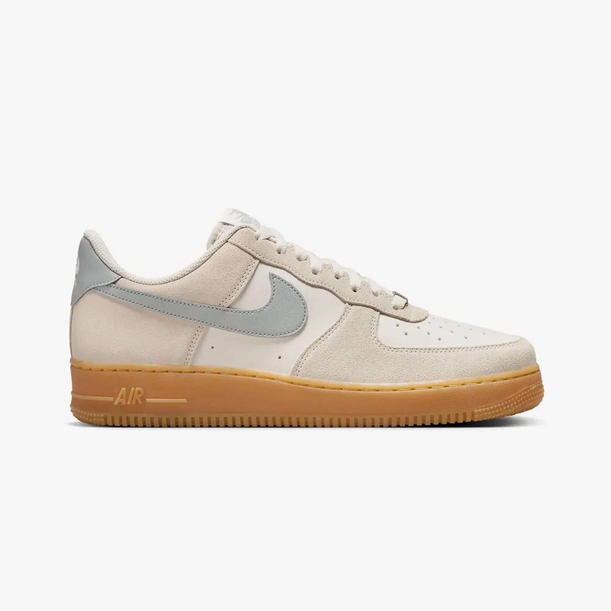 NIKE | AIR FORCE 1 '07 LV8 { PHANTOM/LT SMOKE GREY-GUM YELLOW Stone Gray