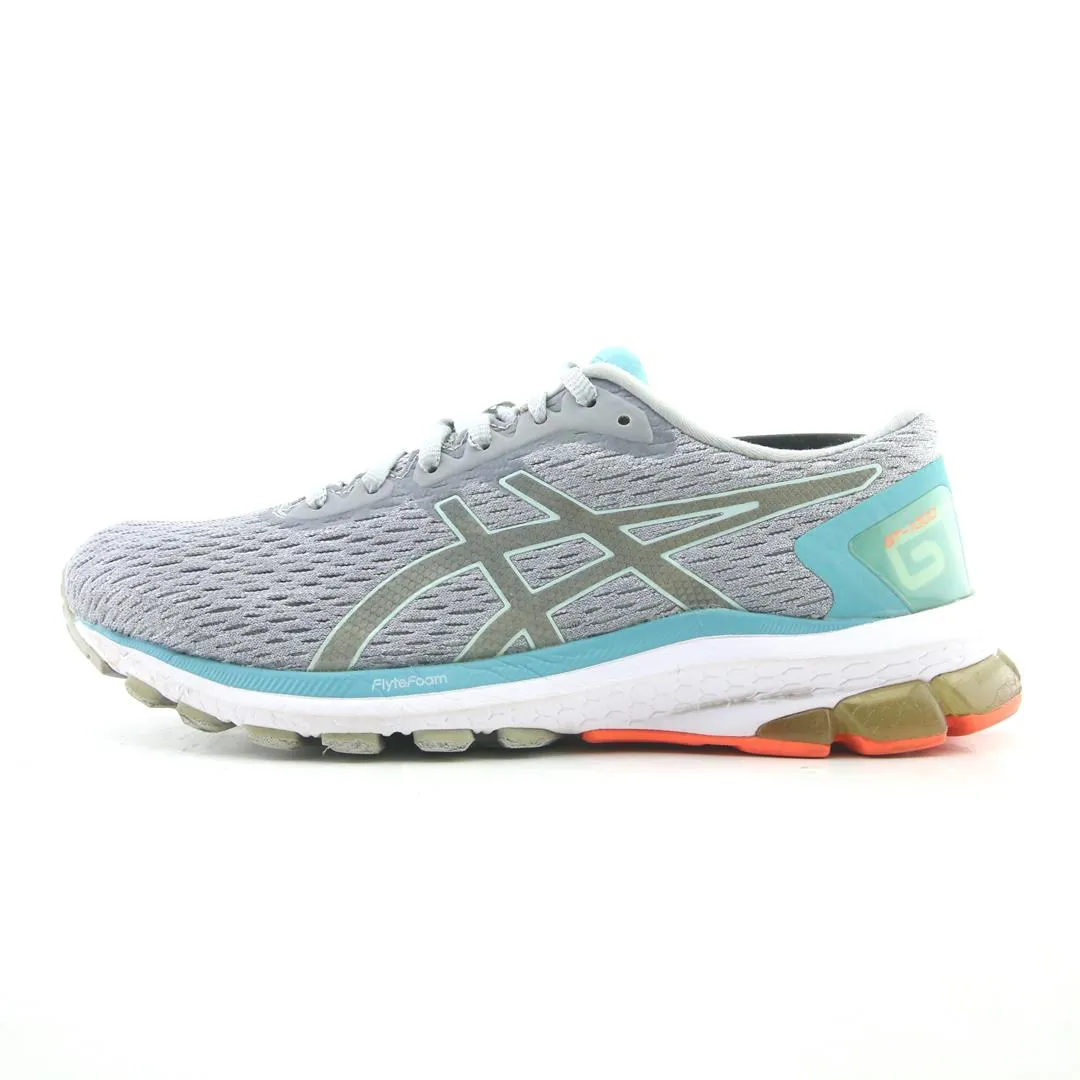 Queen Fit ASICS GT-1000 9