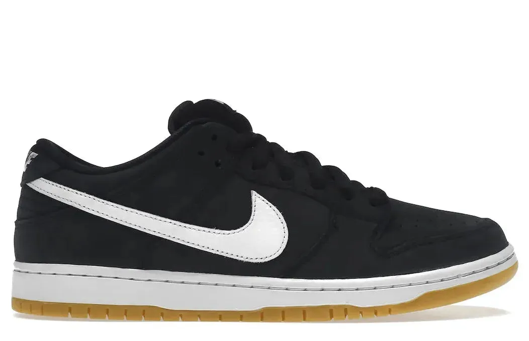 Pass Hike Pet Hike Nike SB Dunk Low Pro Black Gum