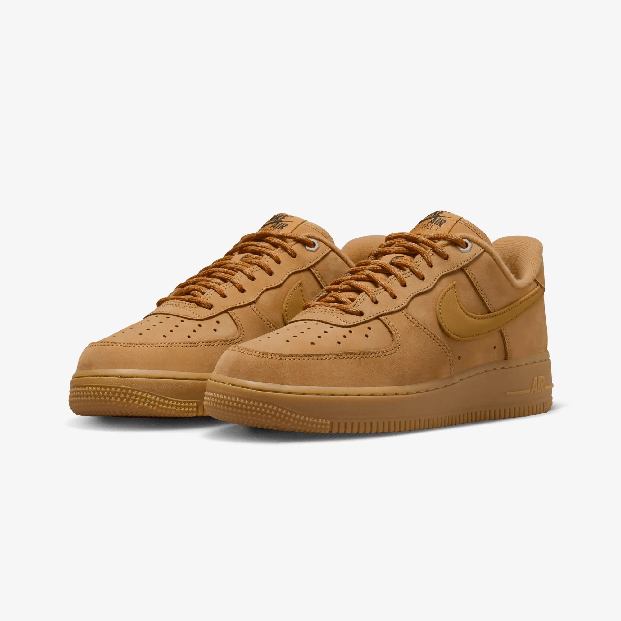 Training NIKE | AIR FORCE 1 '07 { FLAX/WHEAT-GUM LIGHT BROWN-BLACK
