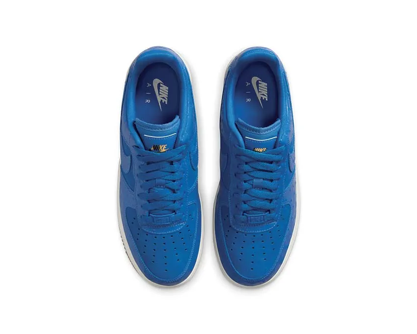 Subtle colors Nike Air Force 1 '07 LX W