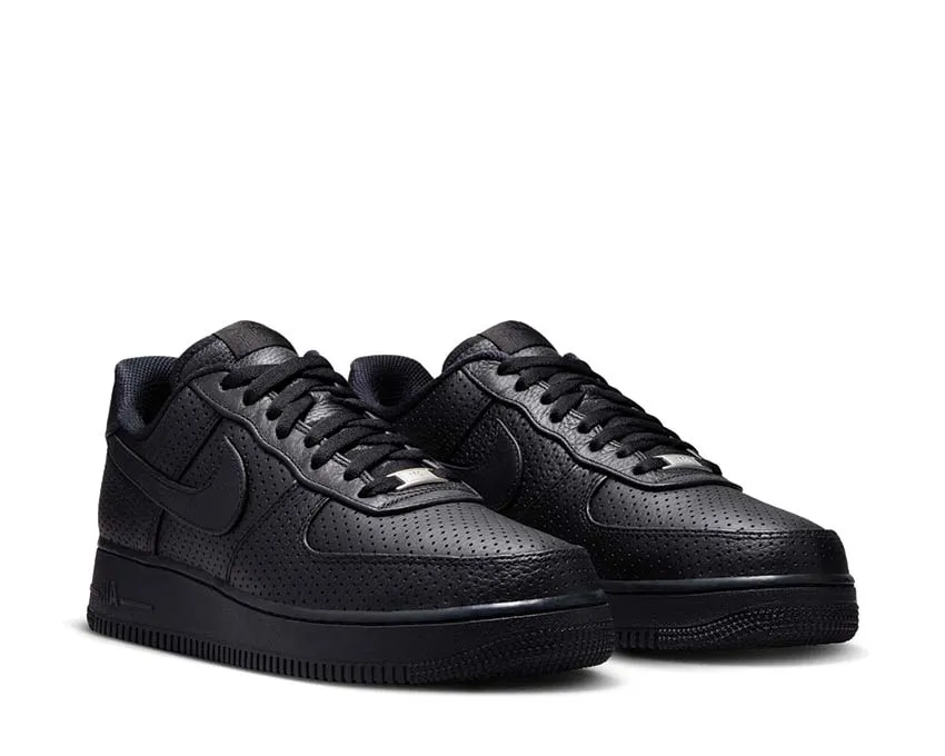 Urban Flexibility Nike Air Force 1 SP "Black Perforated"