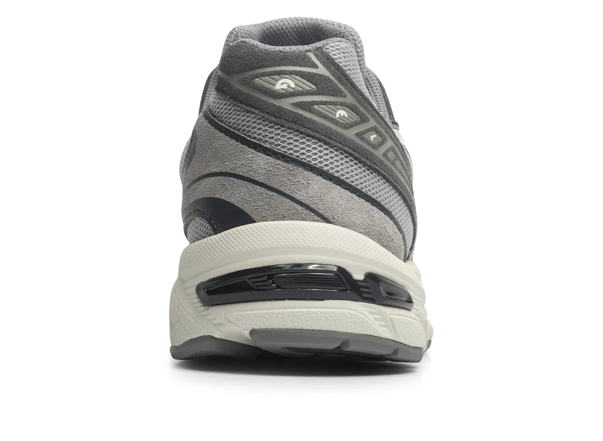 Padded construction Asics Gel-1130