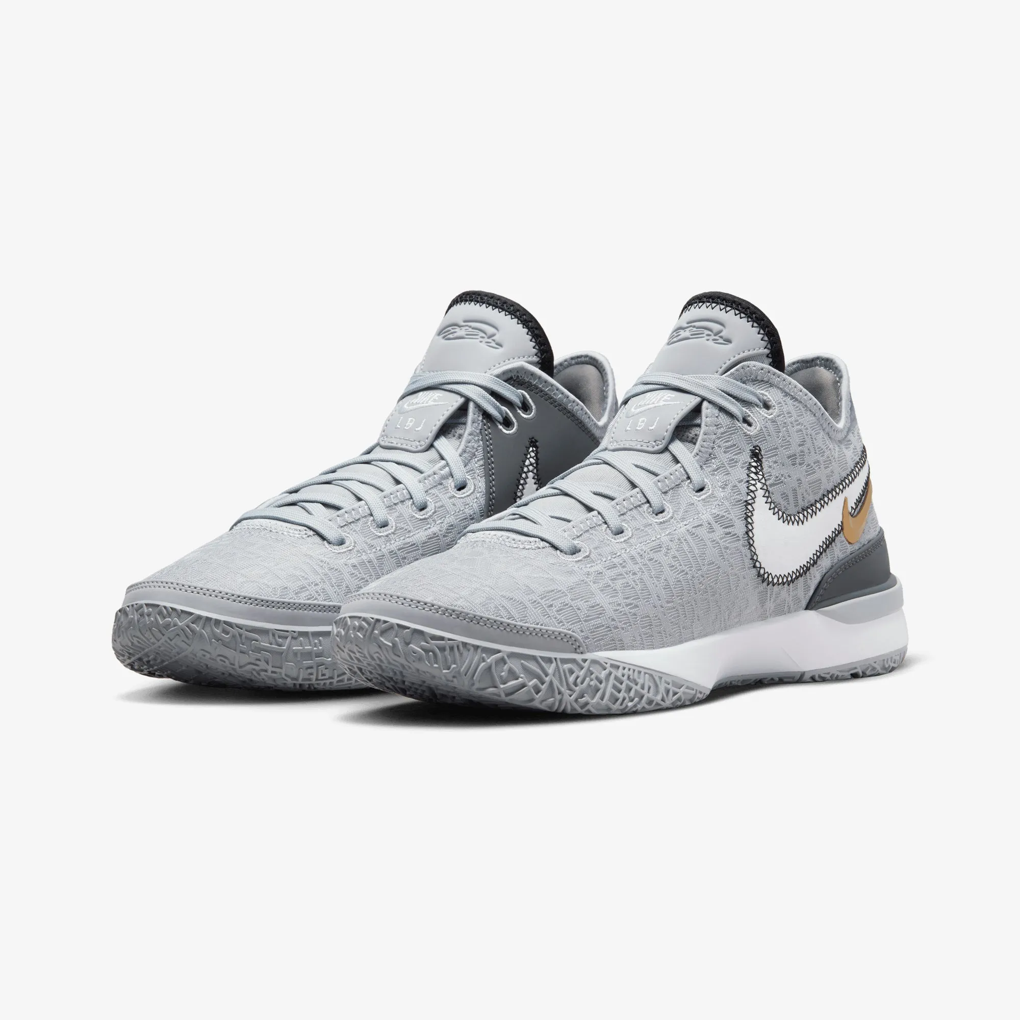 NIKE | LEBRON NXXT GEN { WOLF GREY/WHITE-IRON GREY-BLACK Ventilated Design Power Base