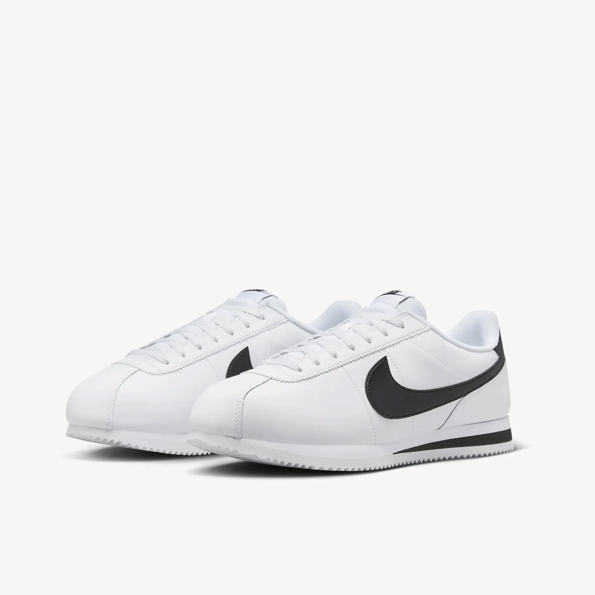 NIKE | CORTEZ { WHITE/BLACK Flexibility Valley Run