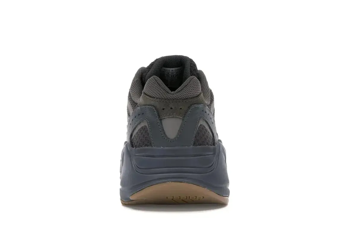 Evening Stroll adidas Yeezy Boost 700 V2 Geode