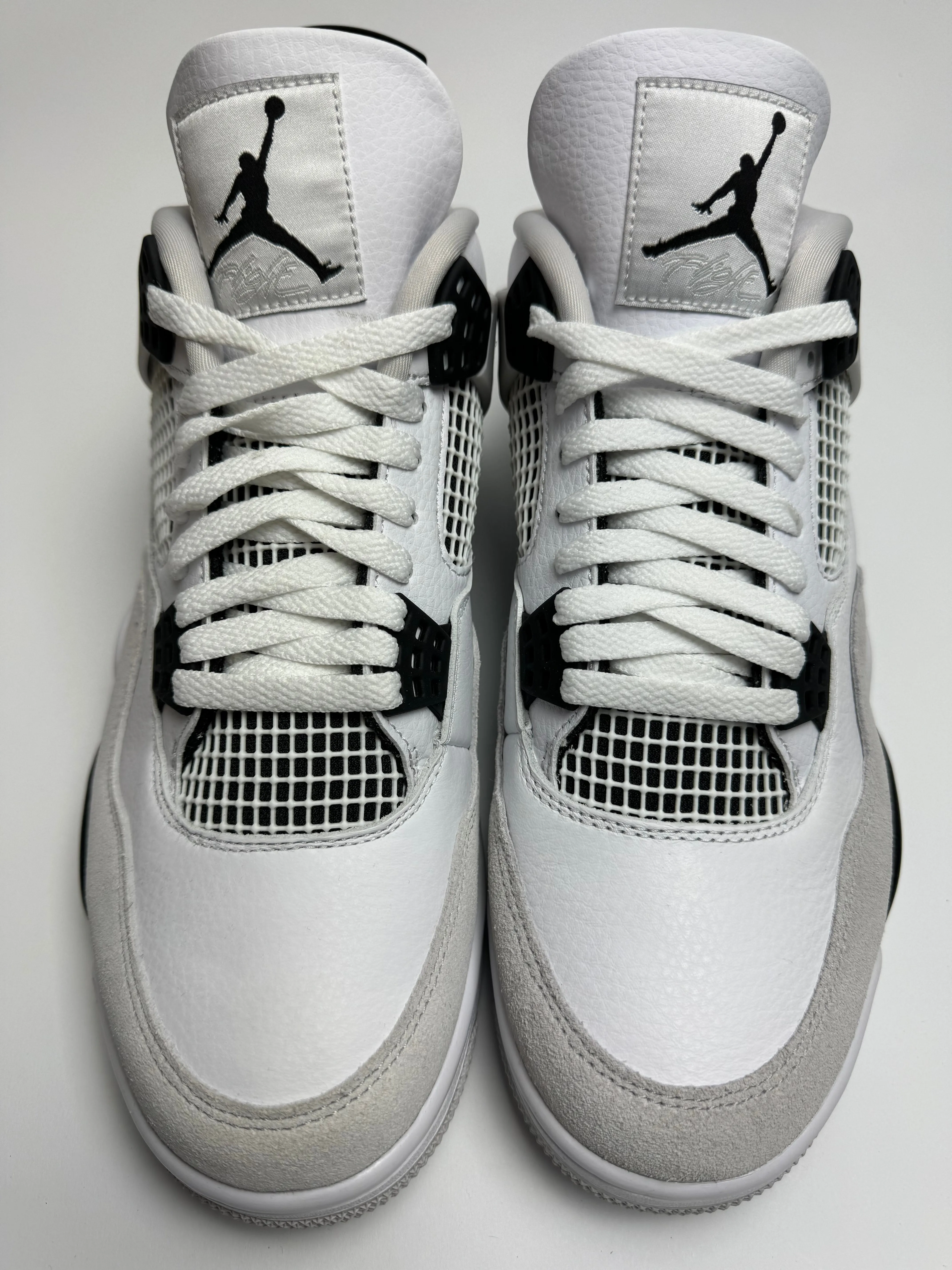 Air Jordan 4 "Military Black" Weightless Wear
