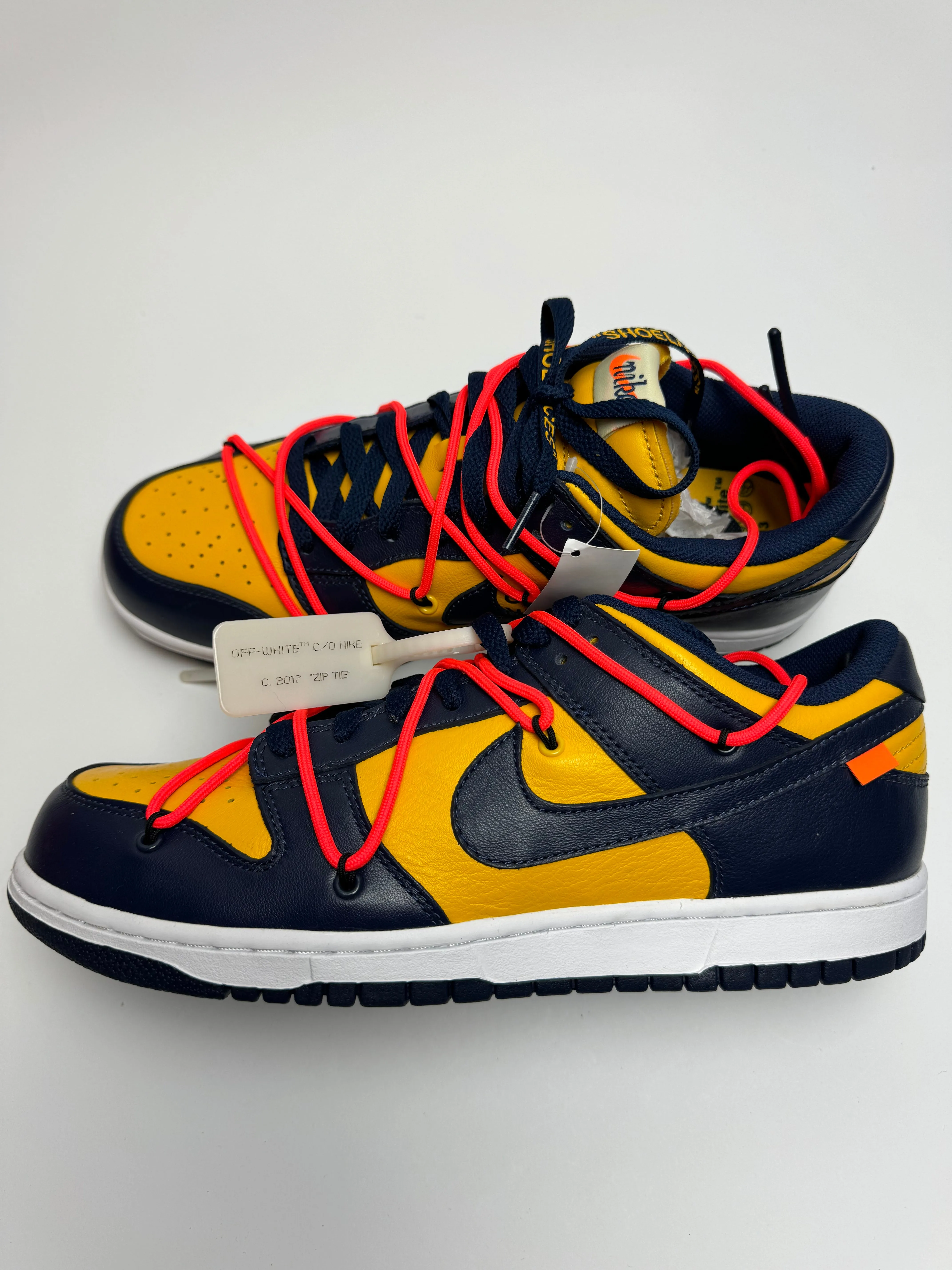 Off-White x Nike Dunk Low "University Gold" Comfort Straps Fashion Walk
