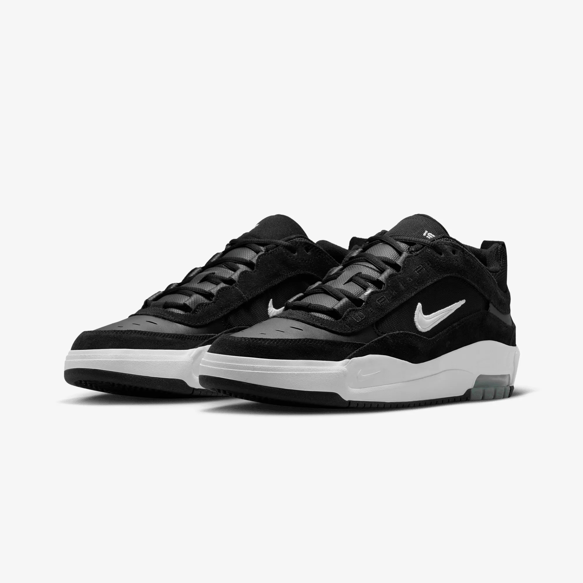 Magic Mood Look Ready Nike | AIR MAX ISHOD { BLACK/WHITE-BLACK-BLACK