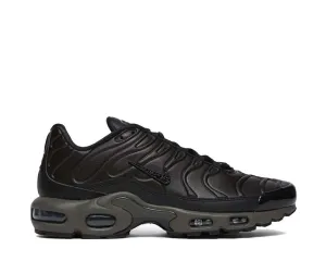 Sporty Look Star Jog Nike Air Max Plus PRM QS "Paris"