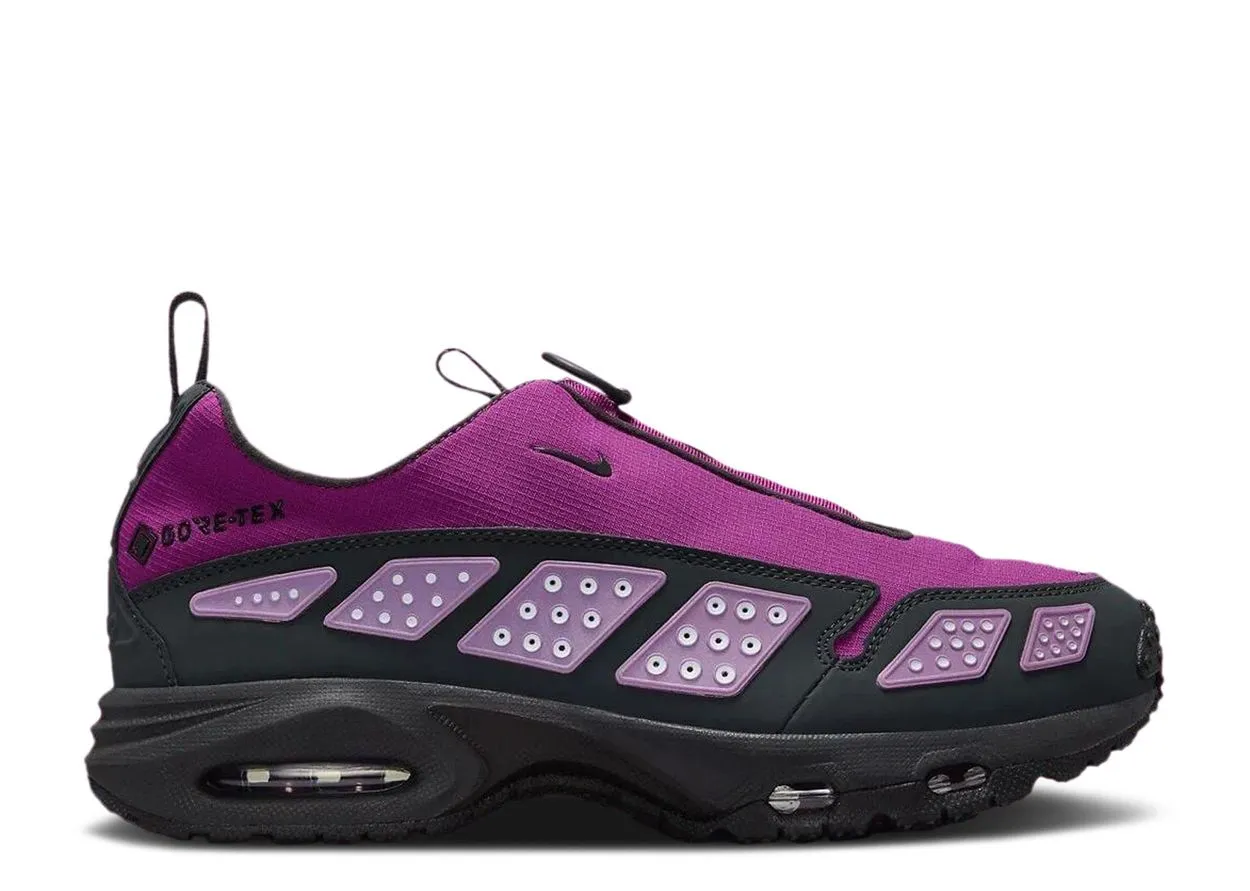 Shop Quick Chill Mood Nike Air Max Sunder Gore-Tex Bold Berry