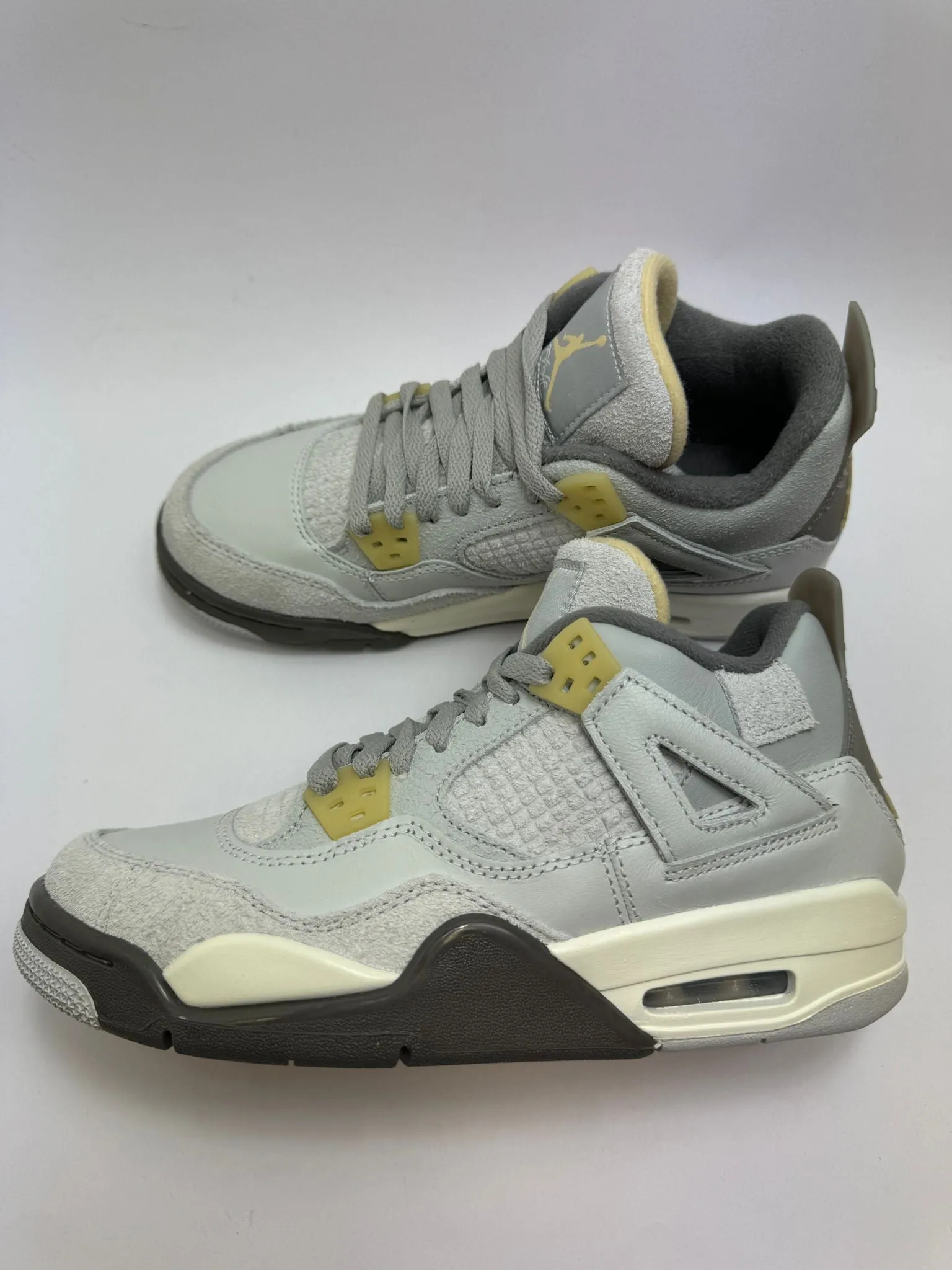 Jordan 4 Retro SE "Craft Photon Dust" Sun Hike City Stroll