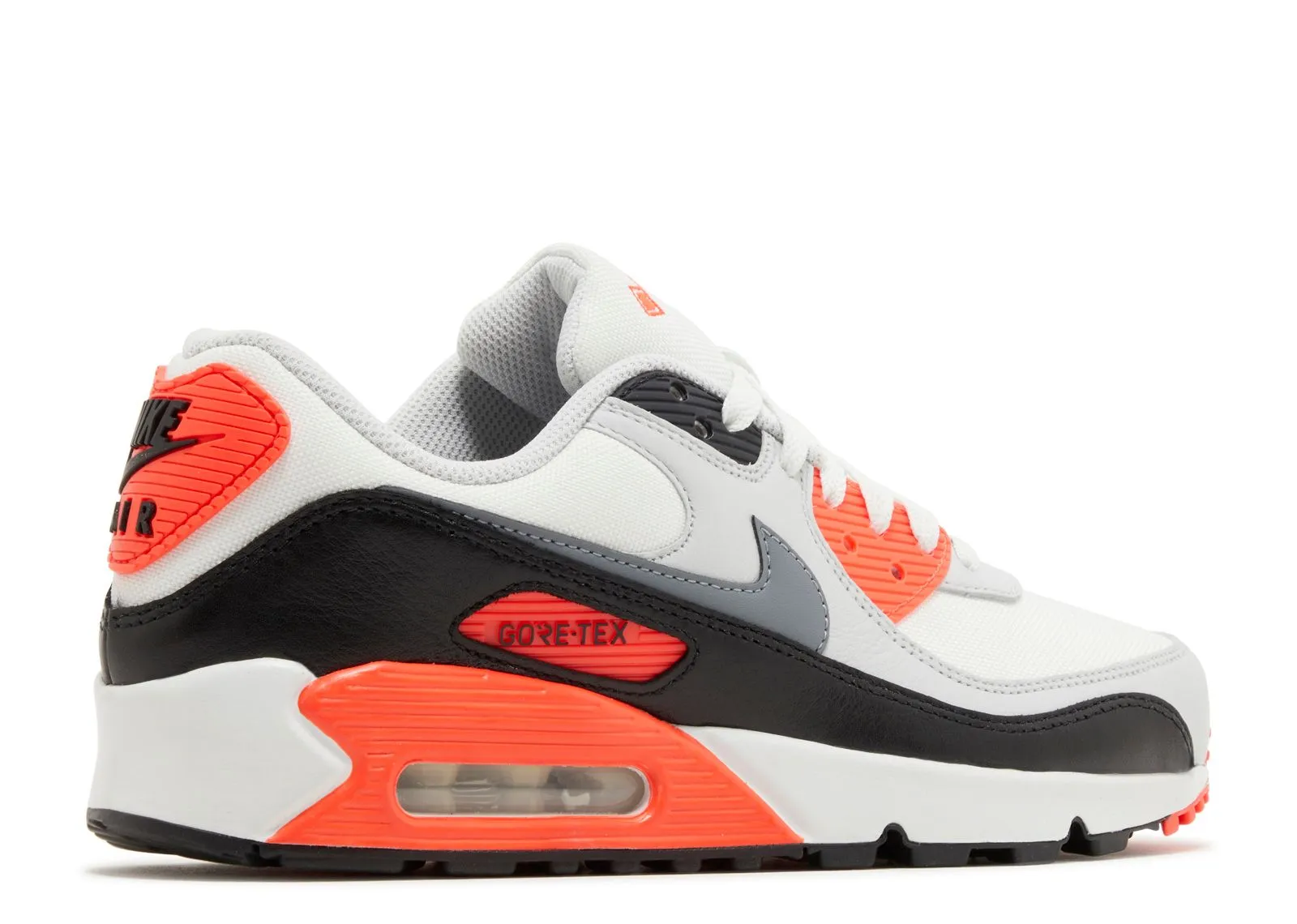 Jogger Style Nike Air Max 90 Gore-Tex Infrared