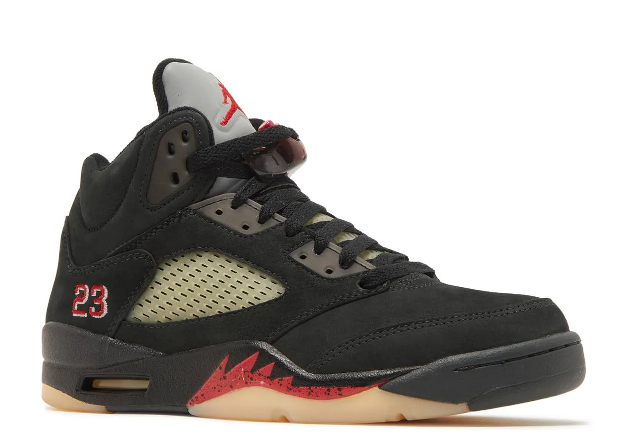 On The Way Easy Step Air Jordan 5 Retro Gore-Tex Off-Noir