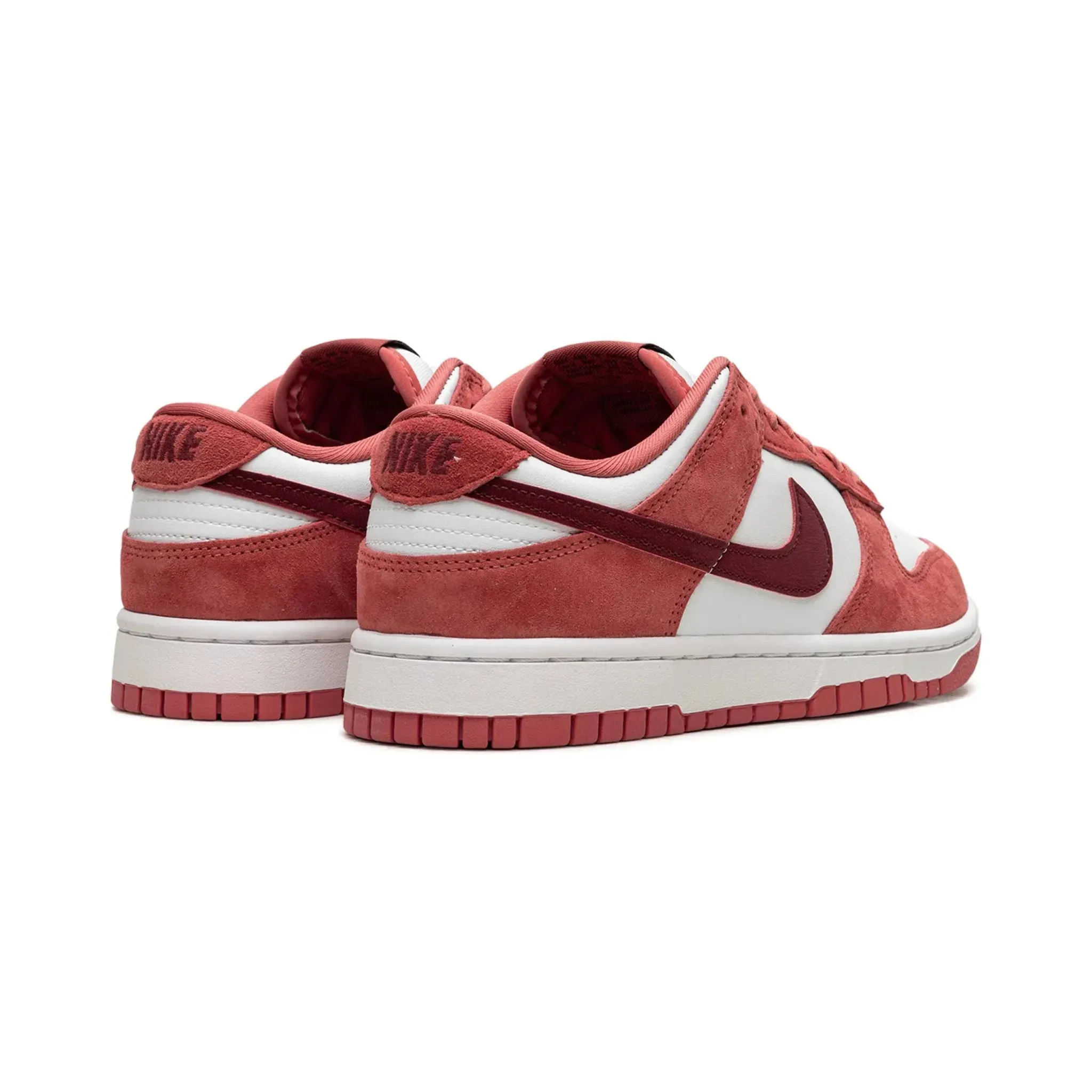 Greek Ease New In Nike DUNK LOW WMNS "Valentine's Day"