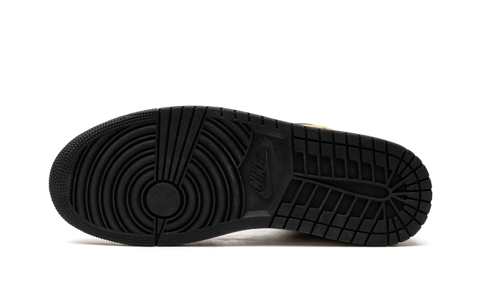 Neat Look Heavy Pace Air Jordan 1 Mid SE Flight Club