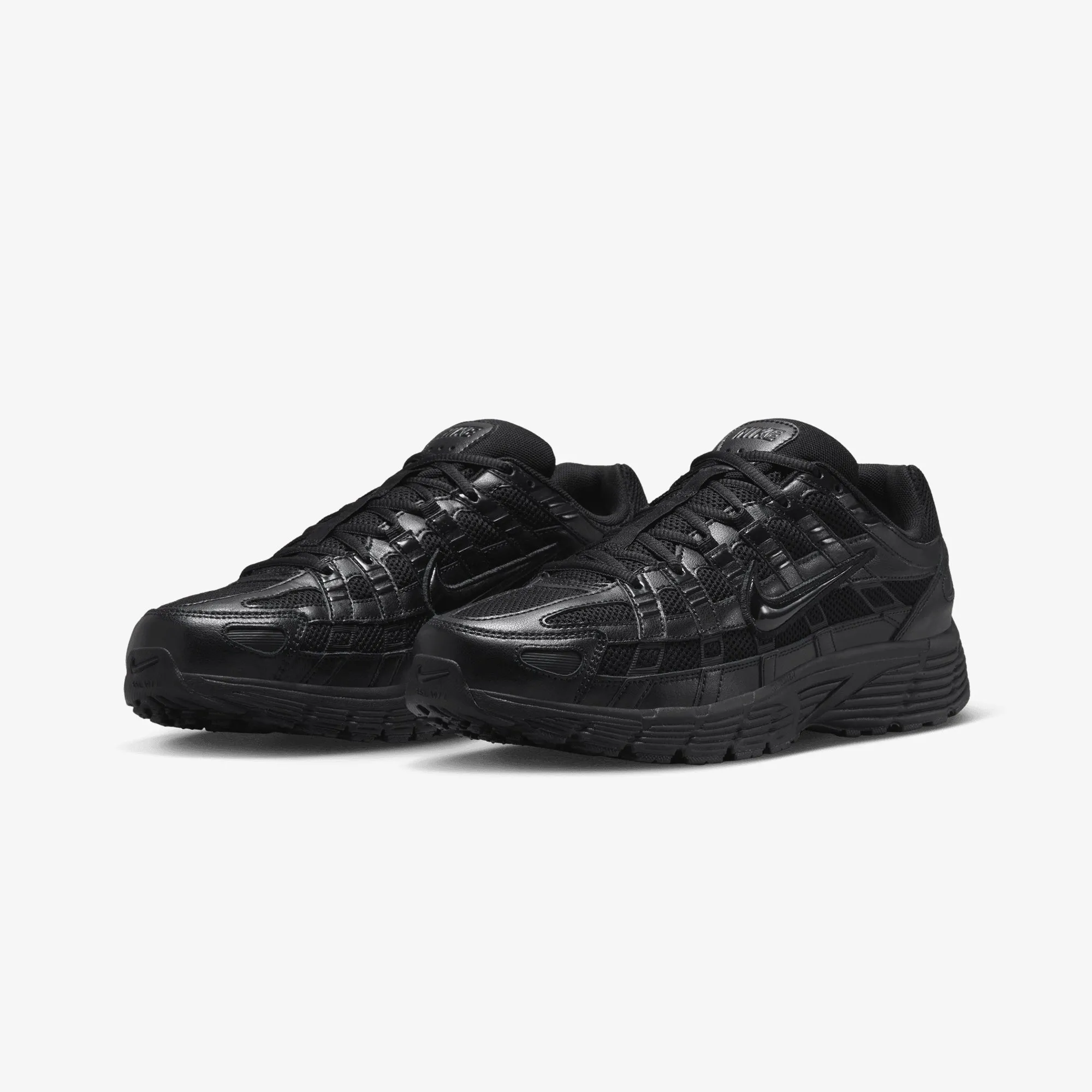 forest walk Fast pace NIKE | P-6000 { BLACK/BLACK