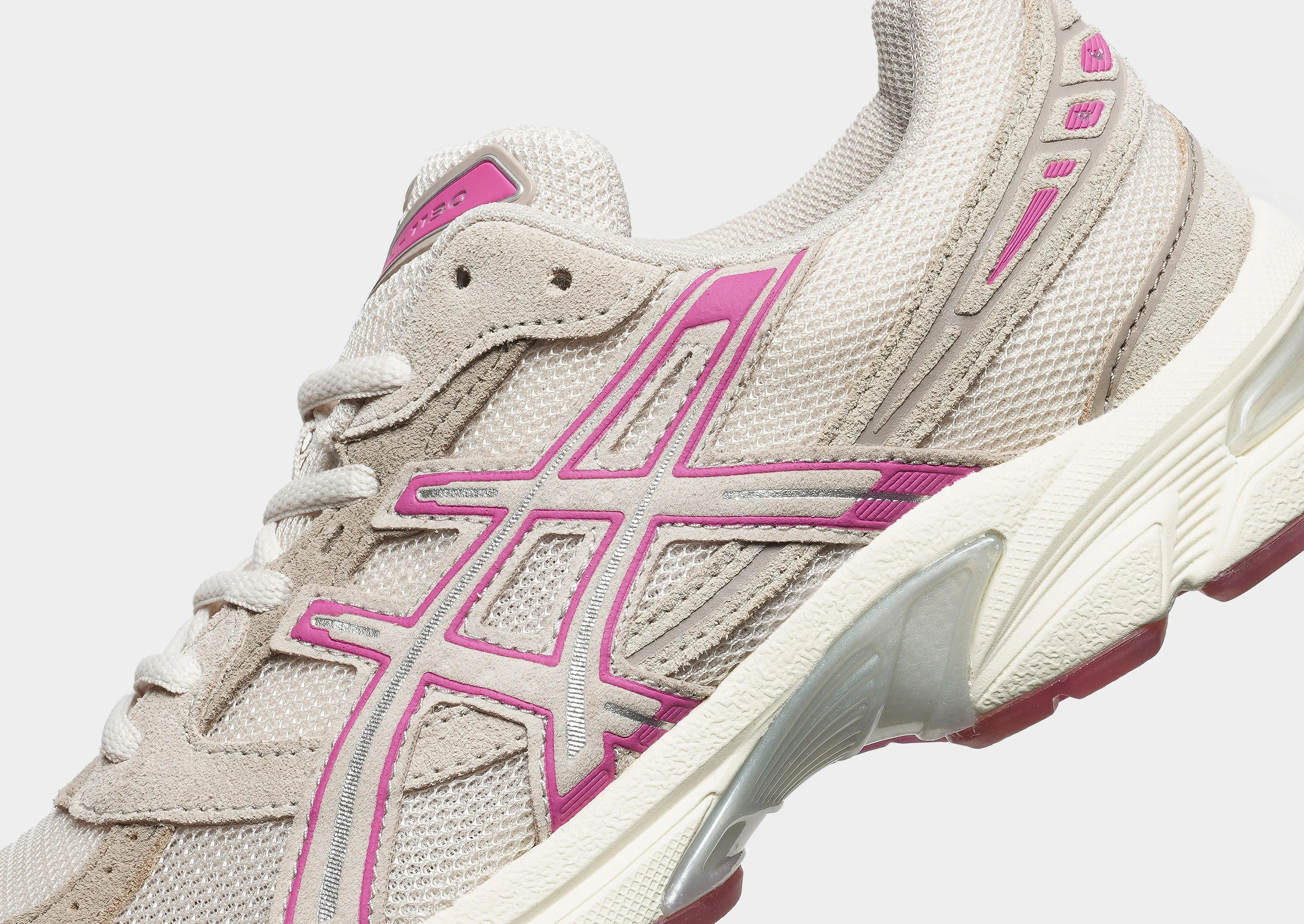 GEL-1130 Women's Fit Freedom Gel Infused Heel