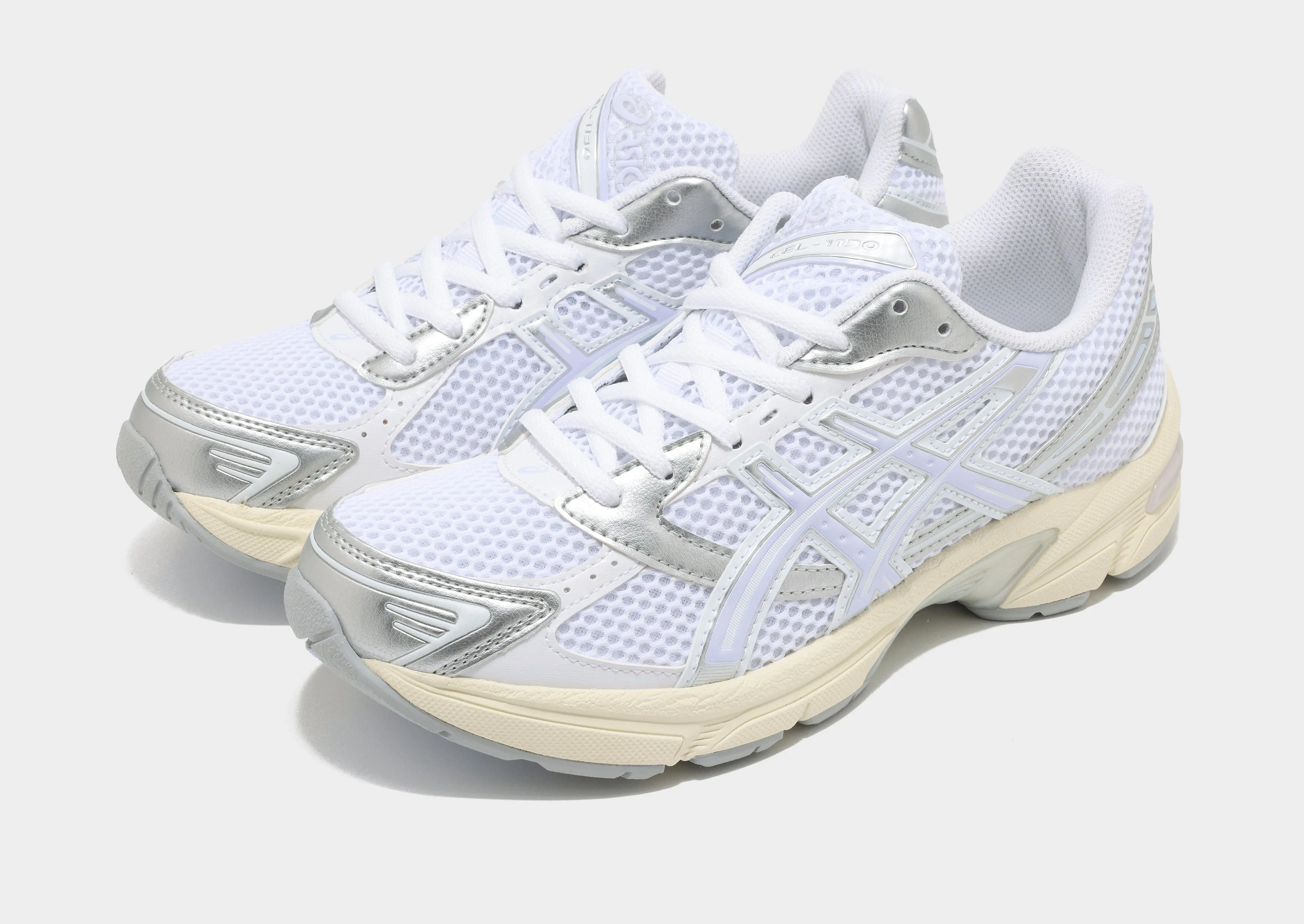 Low   Top Style GEL-1130 Women's