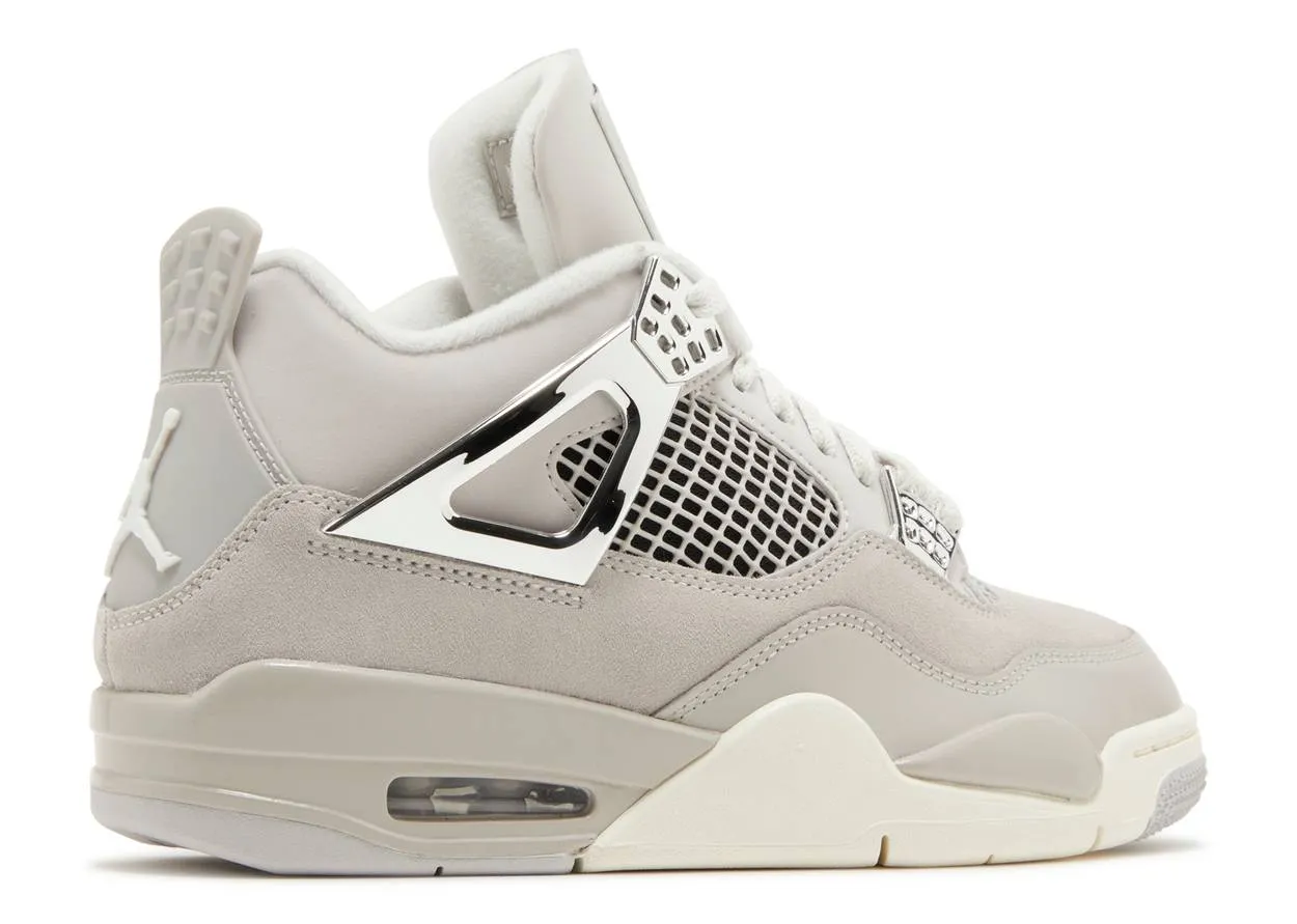 Air Jordan 4 Retro Frozen Moments Happy Steps