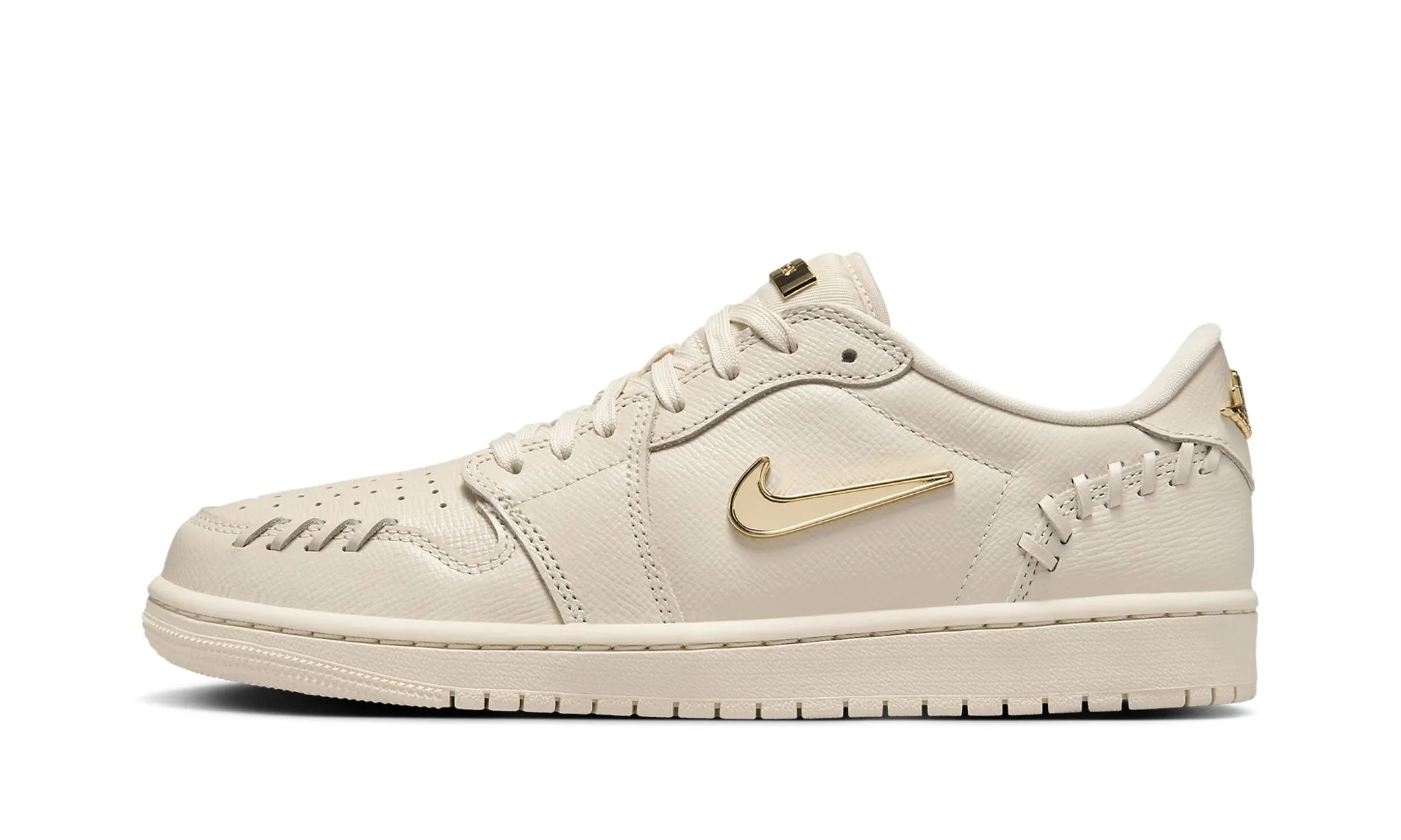 Wmns Air Jordan 1 Low Method of Make 'Legend Light Brown' Secure fit Arch support