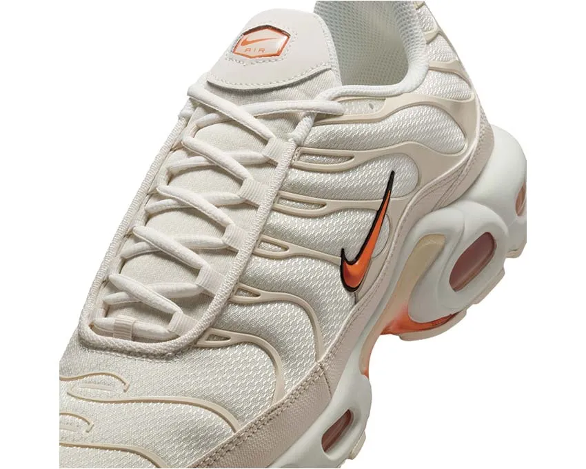 Supportive Step City Chic Nike Air Max Plus "Safety Orange"