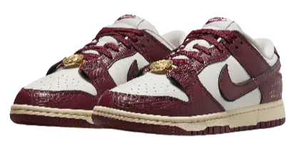 Flexible Nike Dunk Low "Just Do It - Team Red" Women's