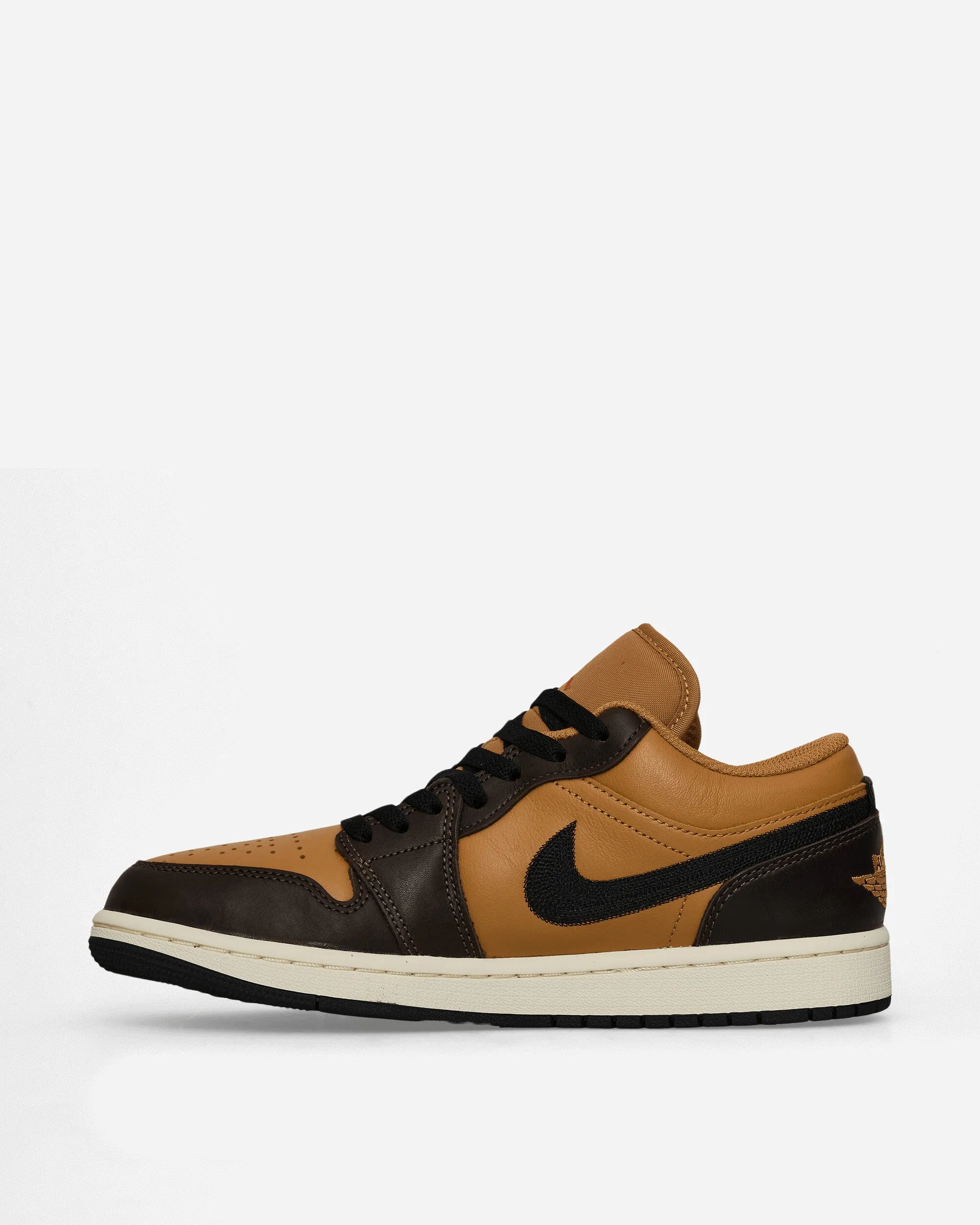 Air Jordan 1 Low Sneakers Flax / Baroque Brown Kind Step