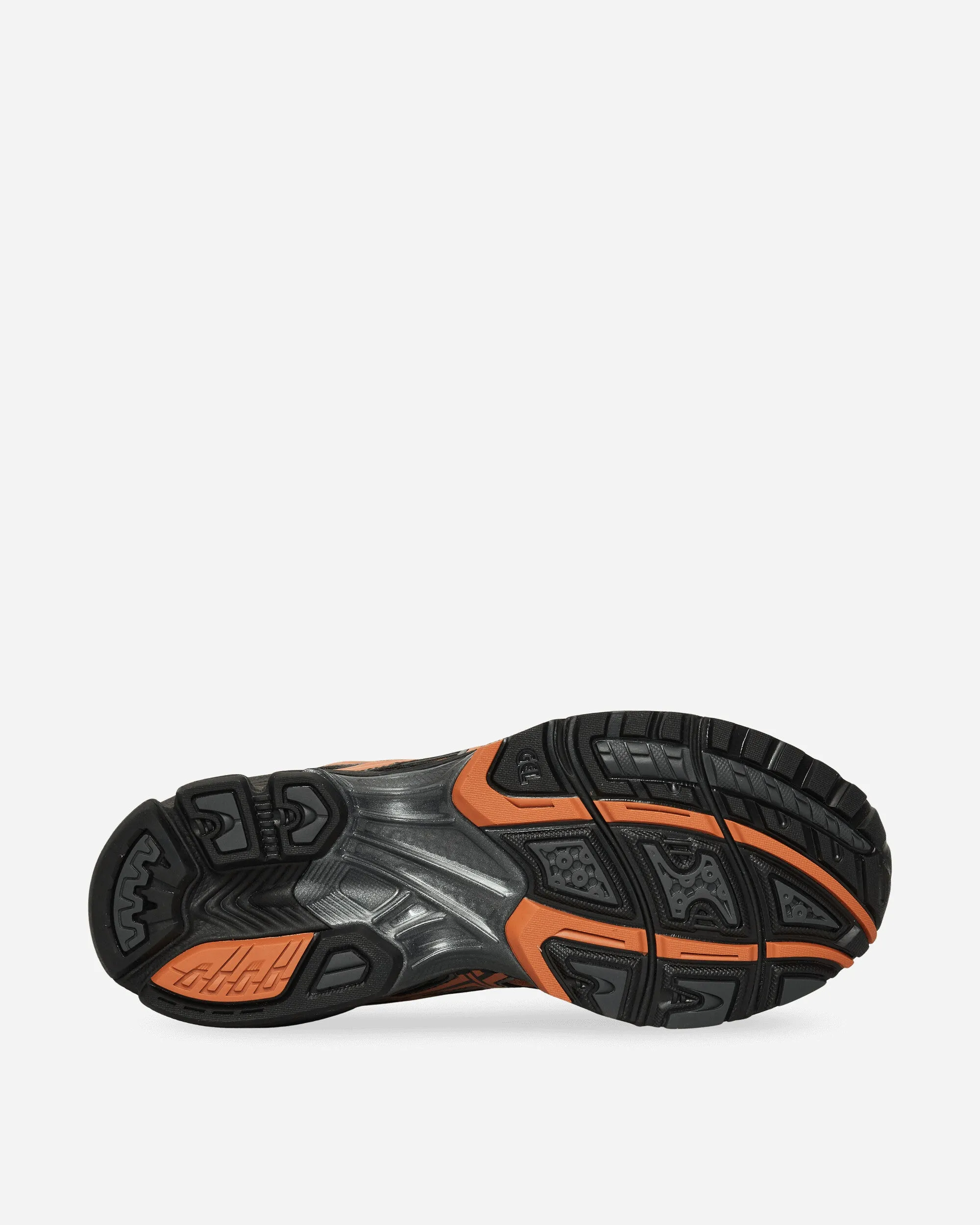 Trendy GEL-Nimbus 10.1 Sneakers Black / Rust Orange