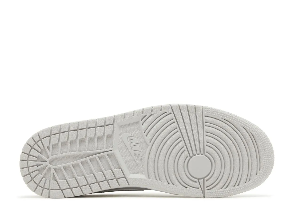 Air Jordan 1 Low OG Metallic Silver Comfortable Footwear