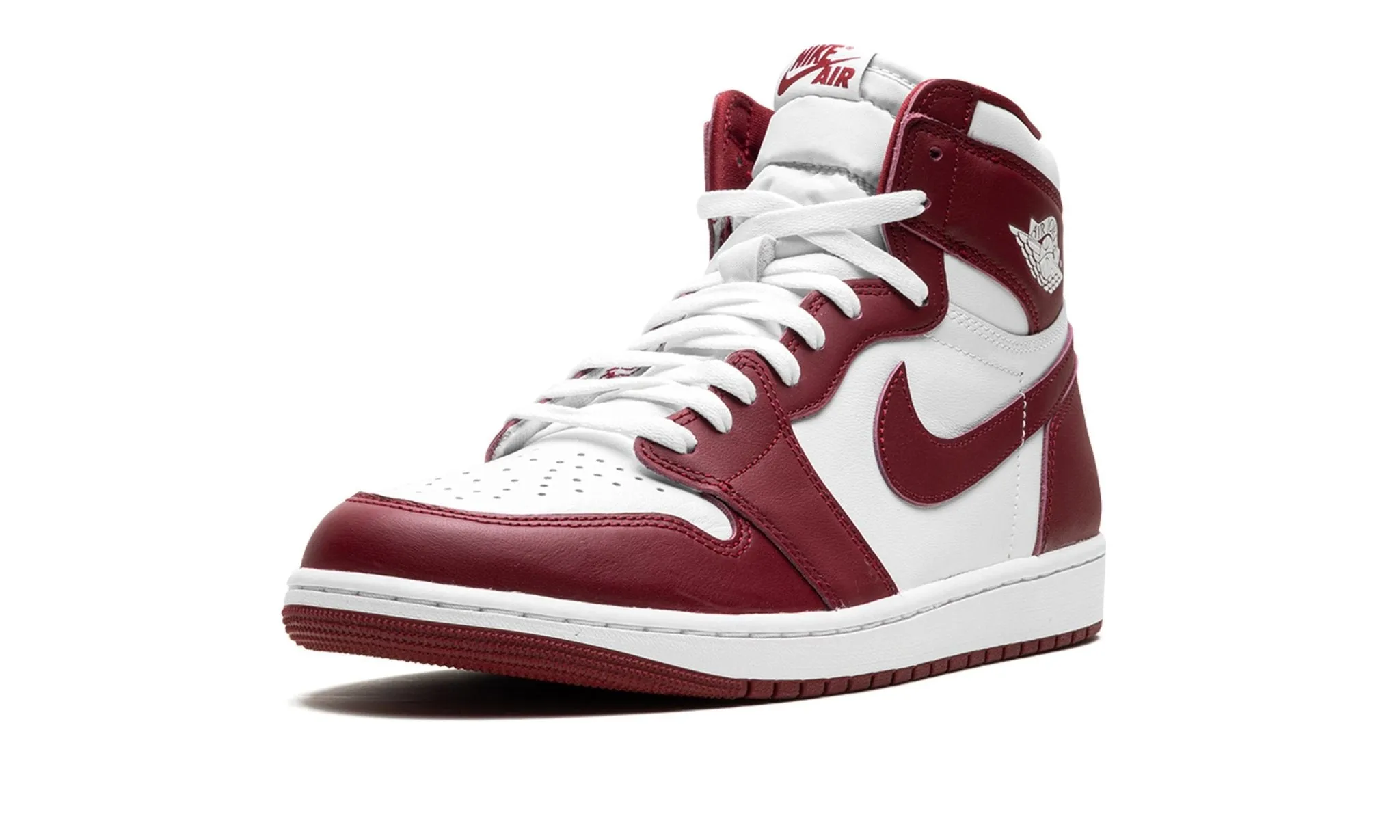 Air Jordan 1 Retro High OG 'Artisanal Red' Date Stroll