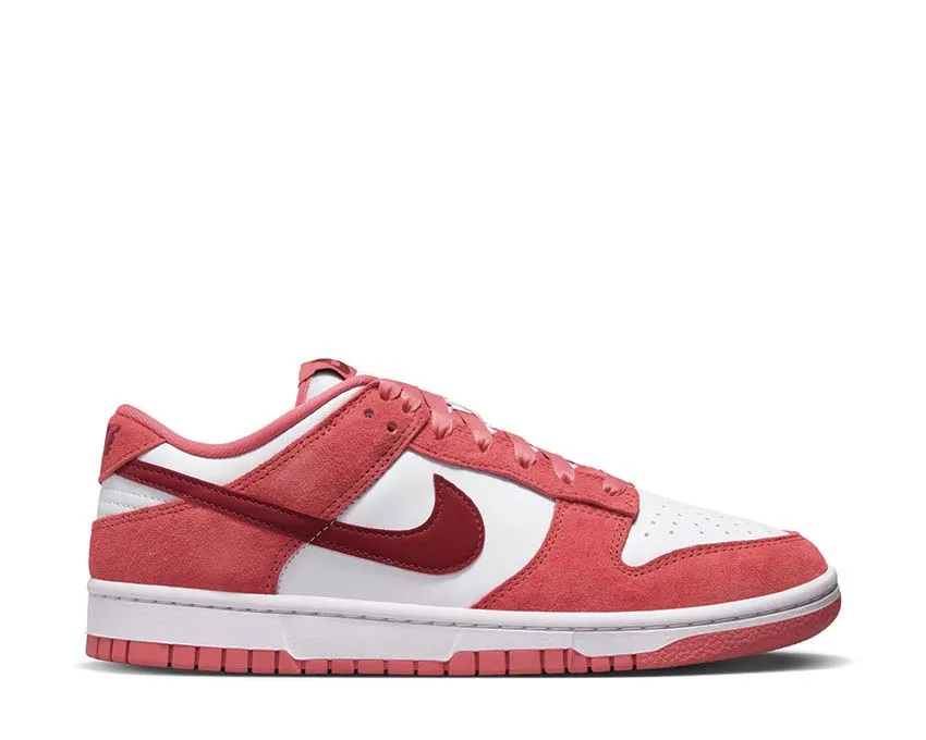 Nike Dunk Low W V.Day Flexible Arch Quiet Footprint
