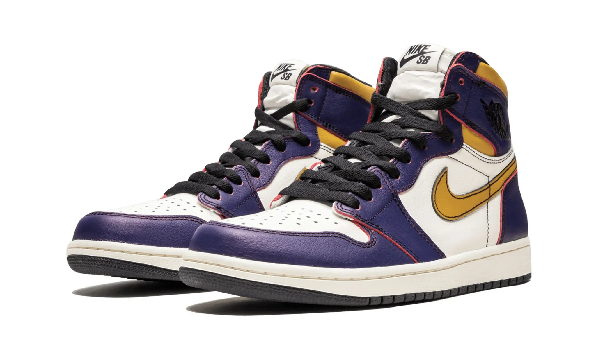 Air Jordan 1 Retro High SB La To Chicago Mountain Path Comfortable Movement