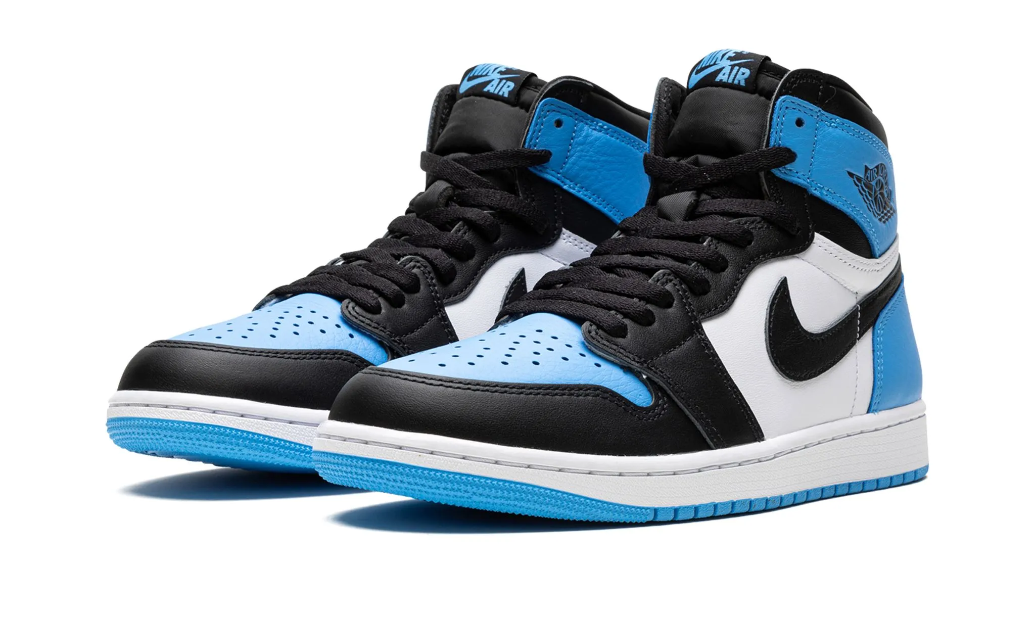 Air Jordan 1 High OG Unc Toe Sunny Walk Light Motion