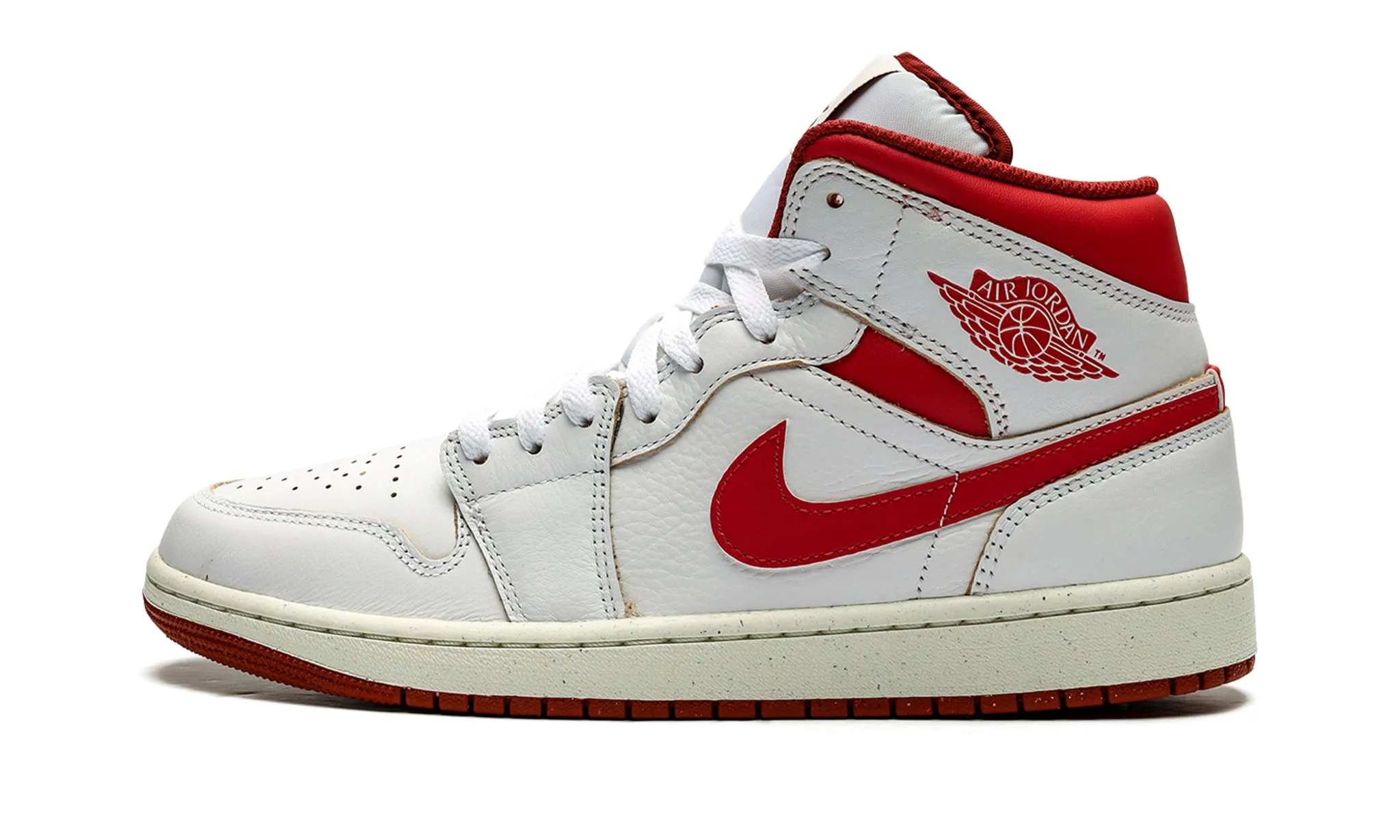 Air Jordan 1 Mid SE 'White Dune Red' Walking Mood
