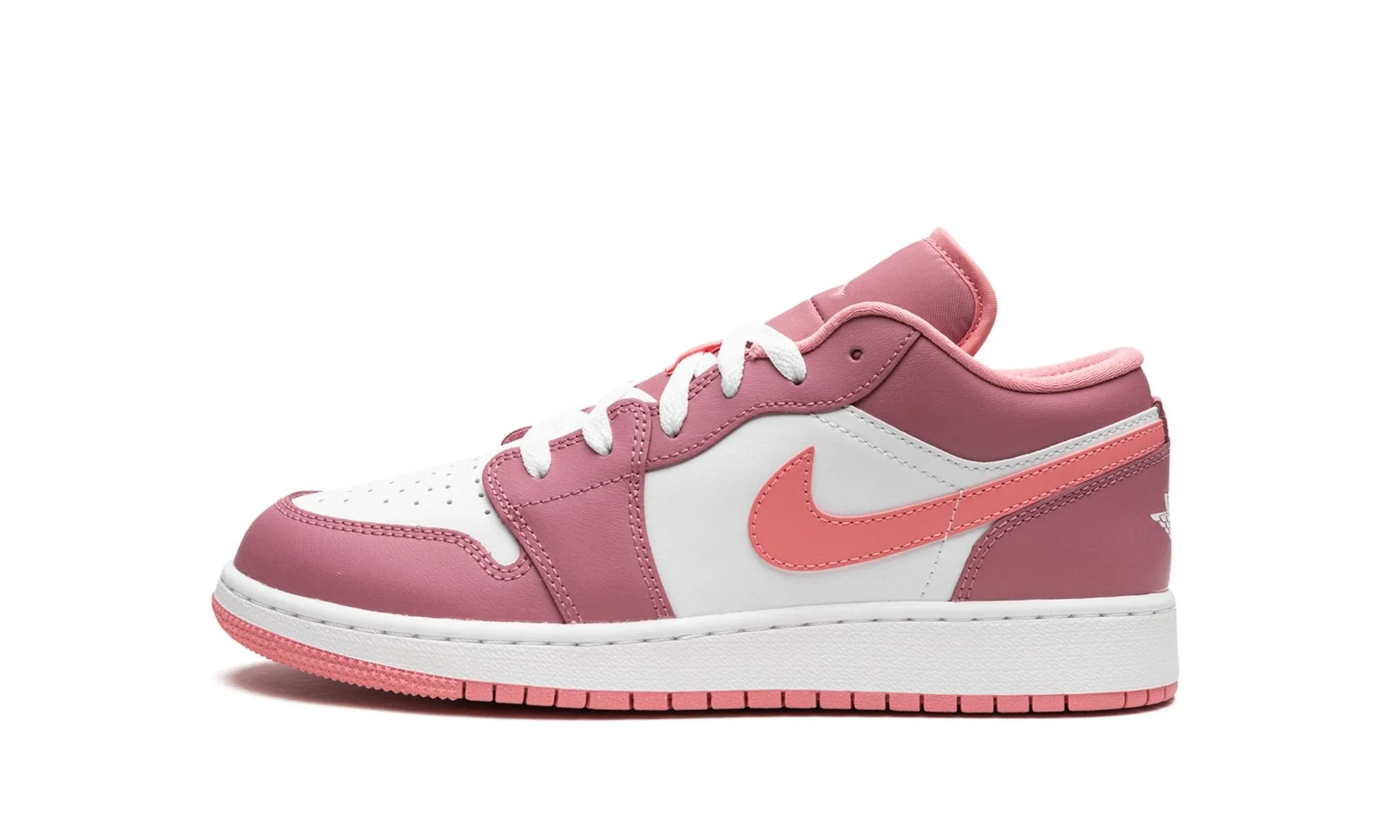 Air Jordan 1 Low Desert Berry Fast pace